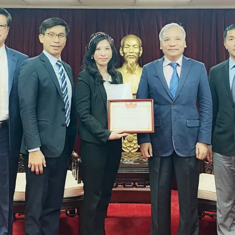 台越經文協會理事長吳品蓁獲越南辦事處表揚